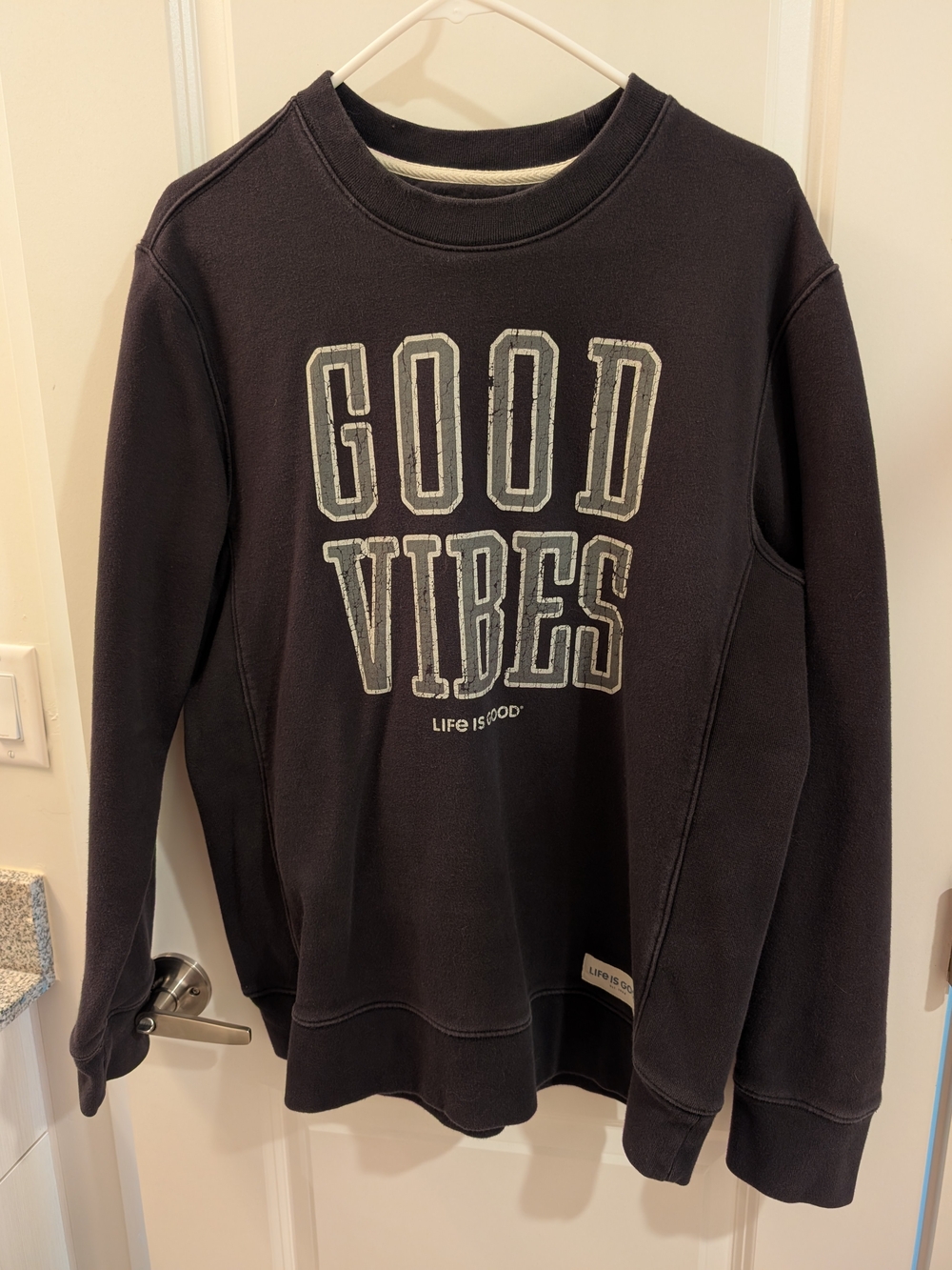 Life Is Good Black Men’s Crewneck Good Vibes Sweatshirt - heavy weight